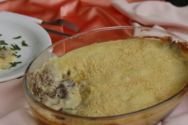 Escondidinho cremoso de Carne de sol