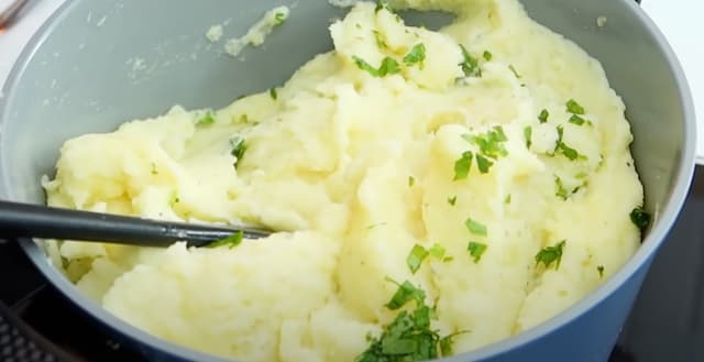 Qual batata é ideal para purê: asterix ou inglesa?