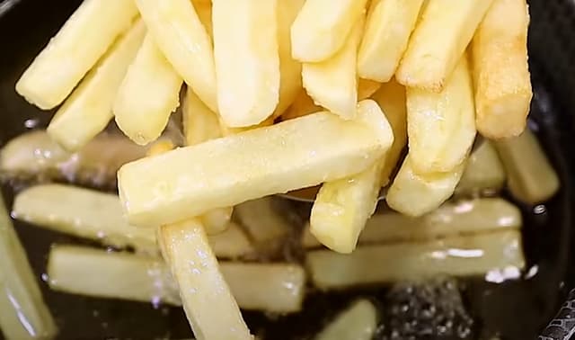 Como evitar que a batata frita fique encharcada?