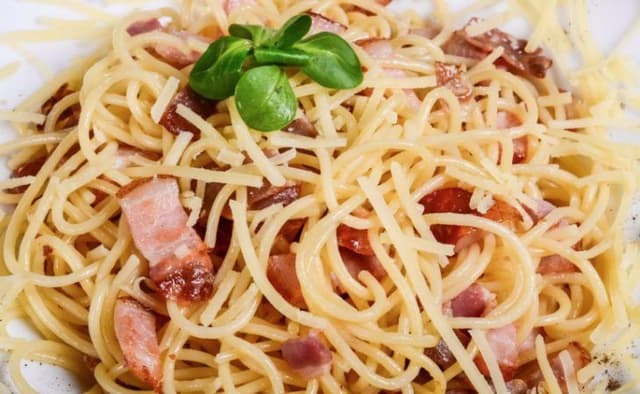 10 receitas de macarrão alho e óleo 