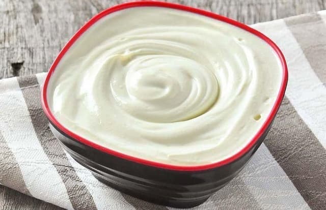 10 receitas fáceis de maionese caseira 