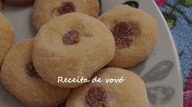 Biscoito amanteigado com goiabada