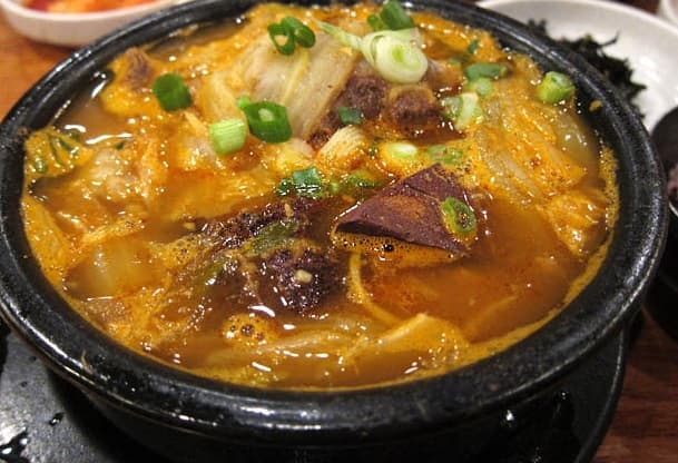 Sopa de Costelinha de Porco