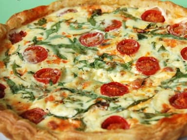Torta de azeitonas com tomate