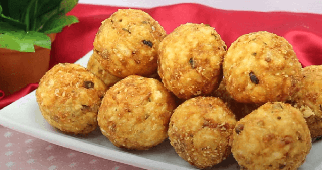 Bolinho de mandioca bem simples de fazer
