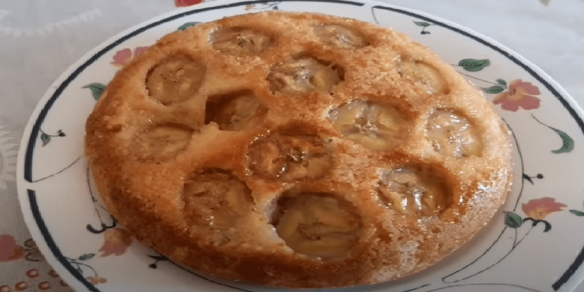 Bolo de banana fácil de frigideira