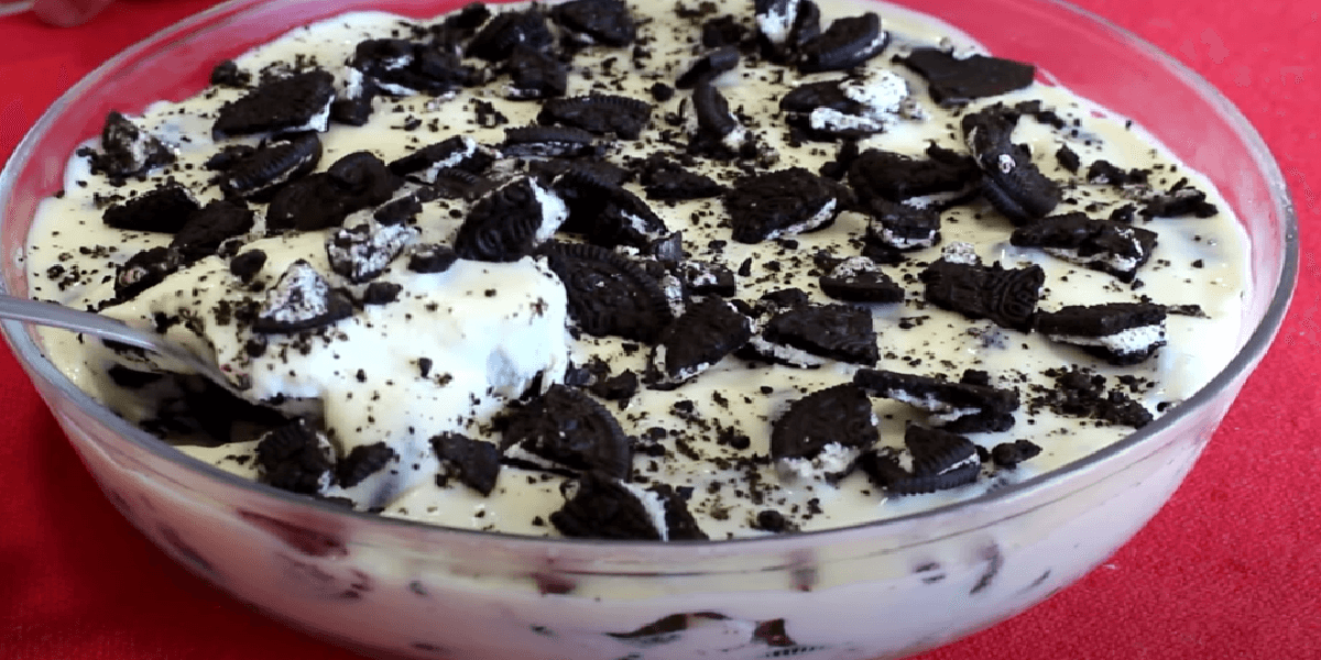 Pavê de chocolate branco com oreo