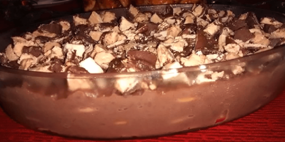 Pavê de creme de avelã e sonho de valsa