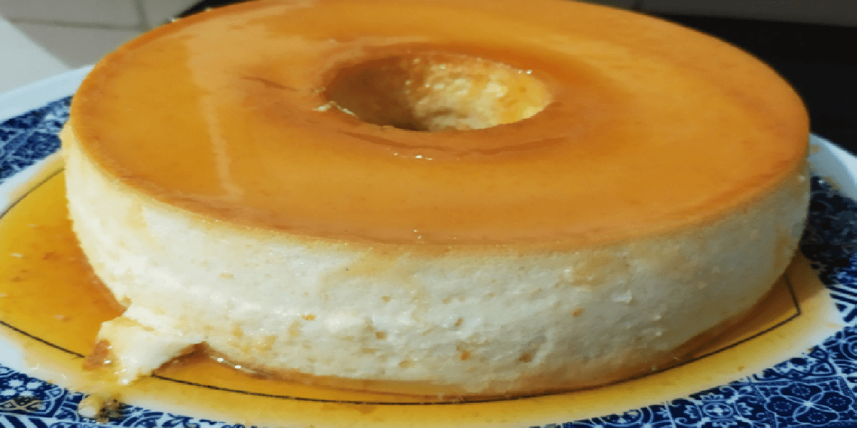 Pudim de leite em pó com gelatina