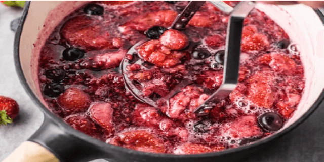 Receita de Calda de frutas vermelhas