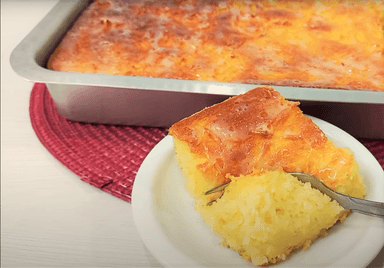 Bolo de mandioca cremoso