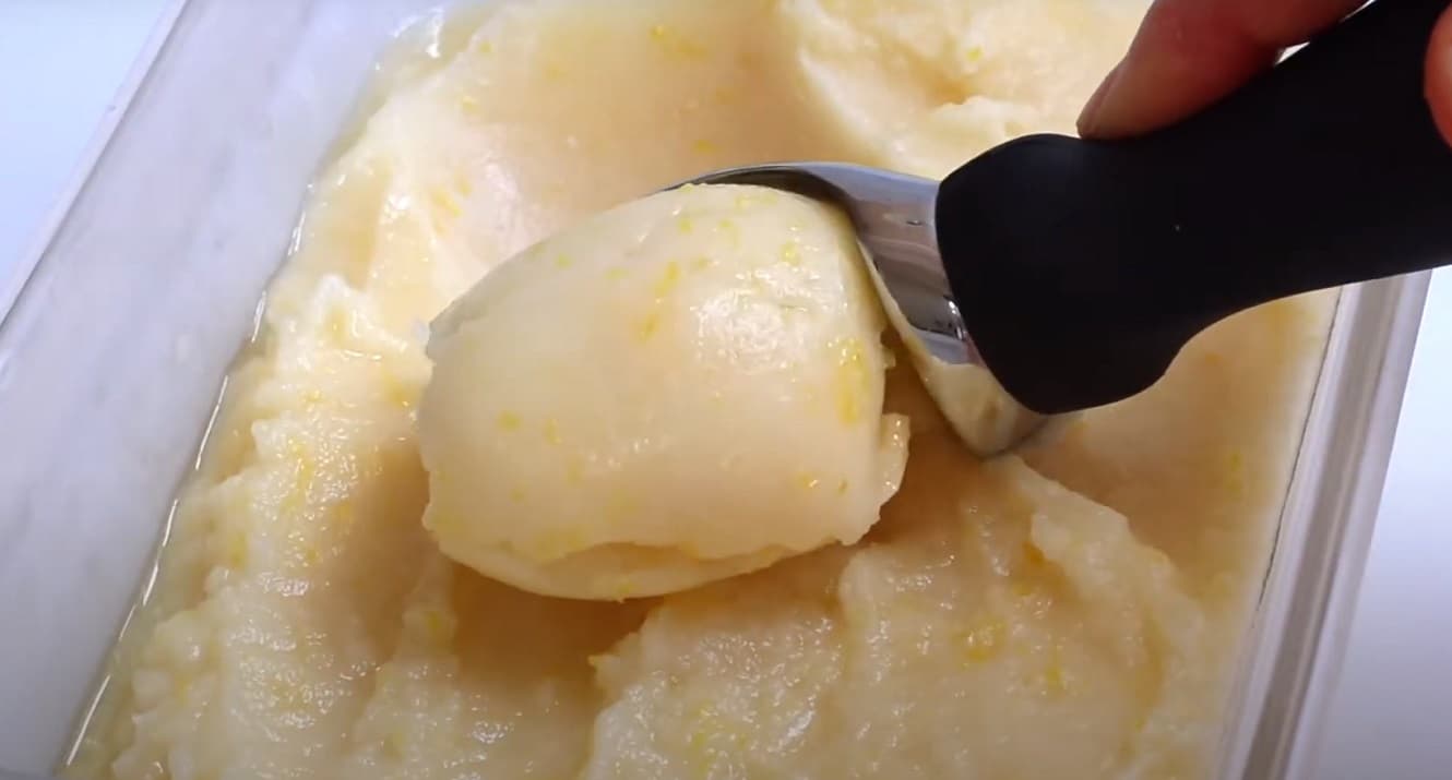 Sorvete cremoso de Limão e sem leite