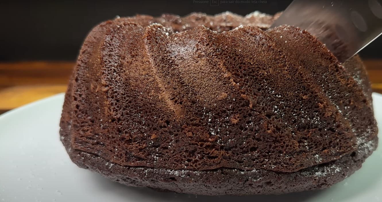 Bolo de Chocolate Sem Ovo e Sem Leite