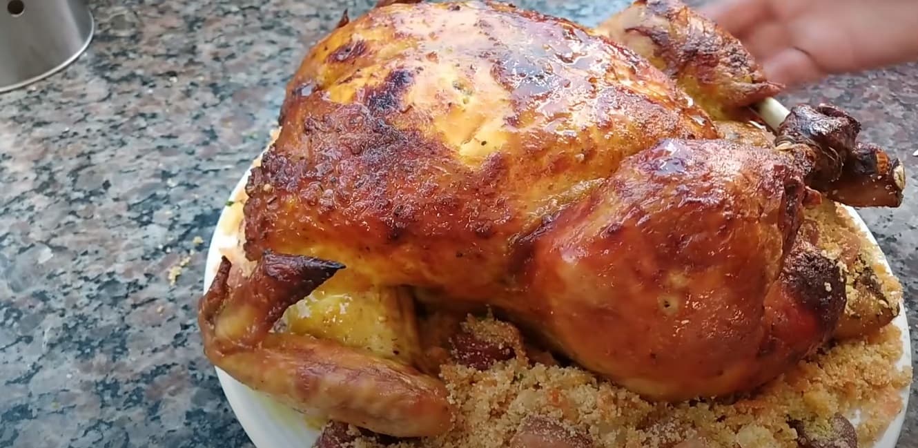 Frango Assado Suculento na Farofa para o Natal Ingredientes