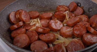 Linguiça Frita Acebolada