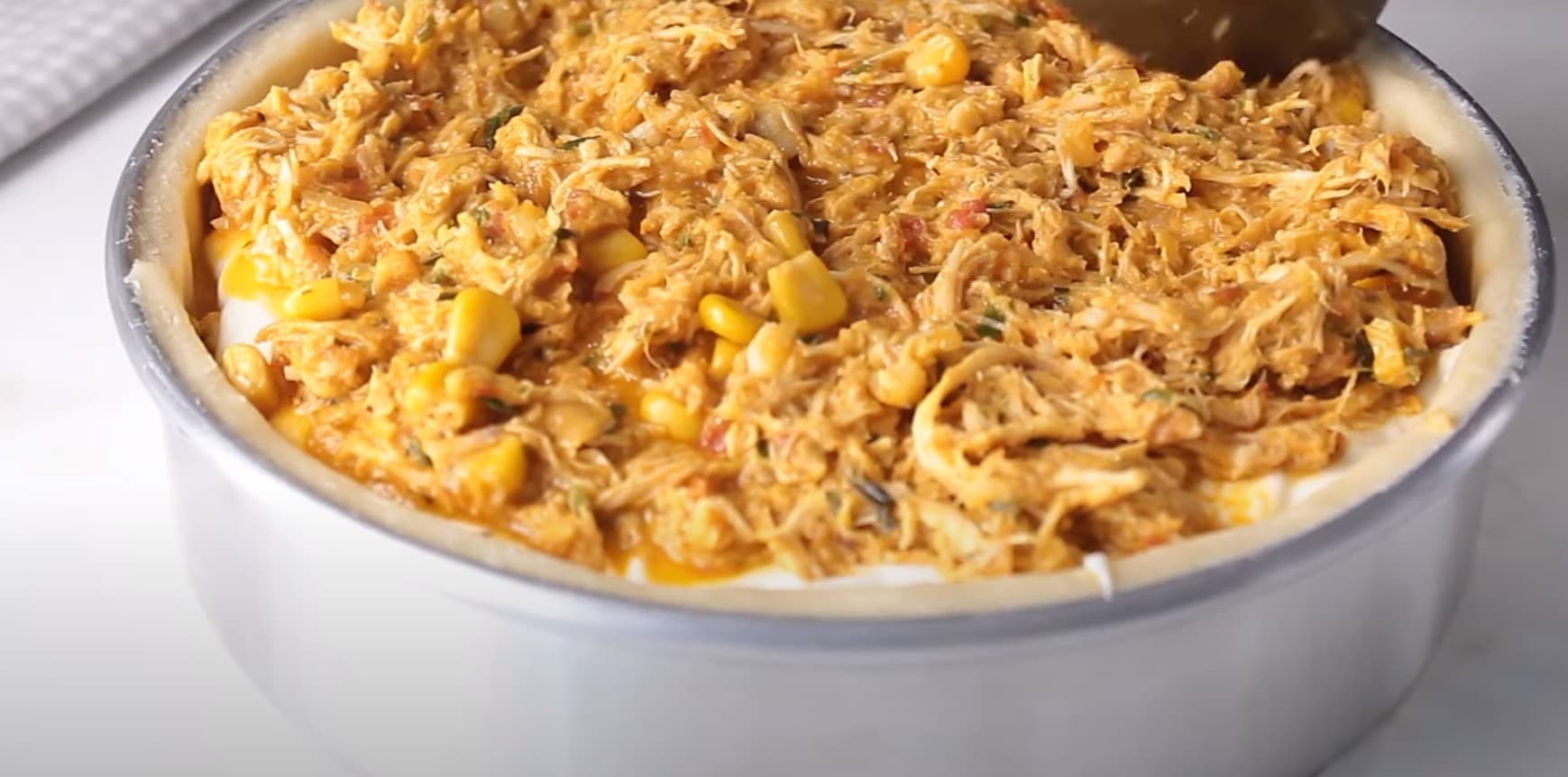 Recheio cremoso de frango para tortas