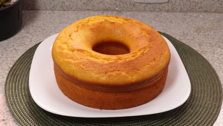 Bolo de cenoura único com apenas 1 cenoura