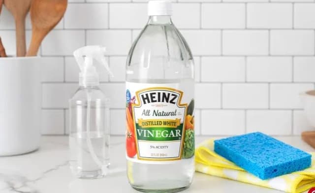 Manchas de desodorante em roupas, como tirar?