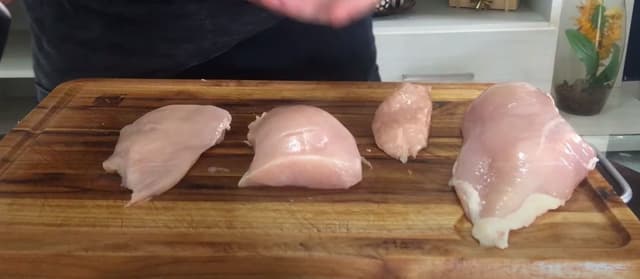 Por que deixar o frango de molho no vinagre?