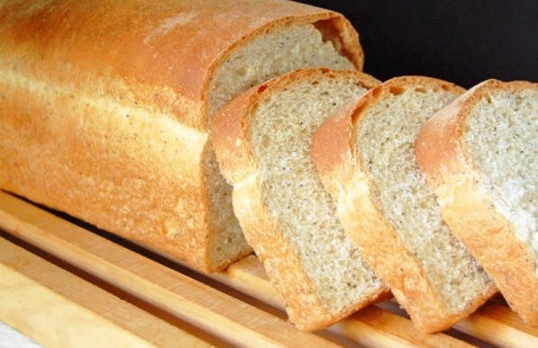 Receita simples de pão de forma de liquidificador