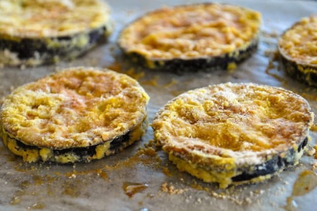 Berinjela de forno crocante