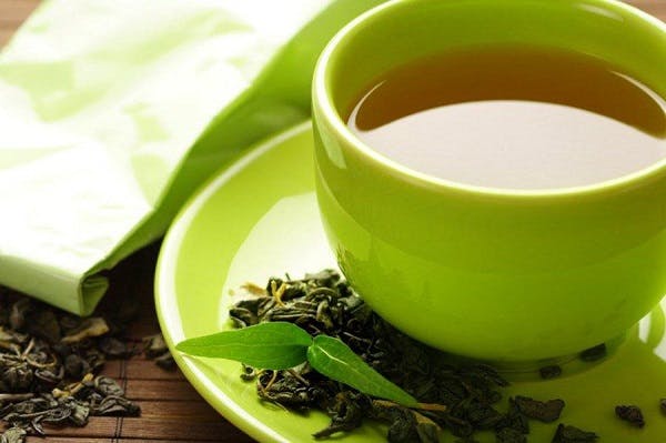 Chá verde com especiarias