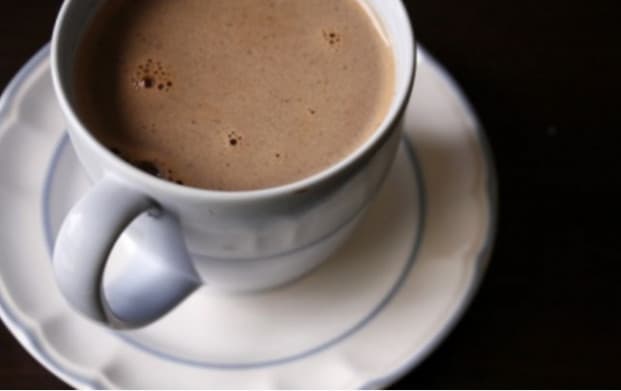 Chocolate quente com canela