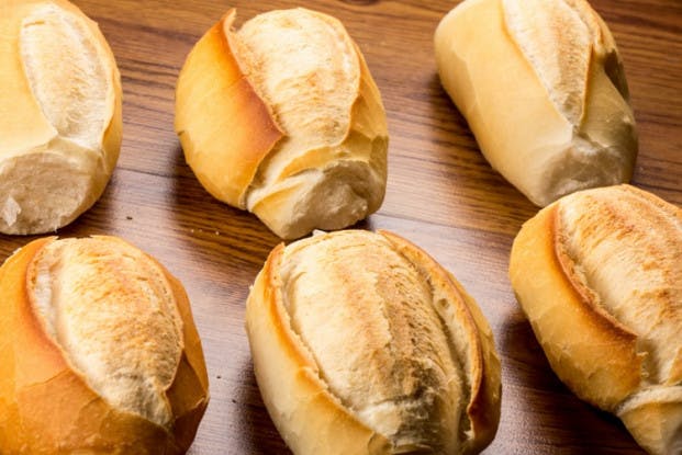 Como fazer pão francês em casa