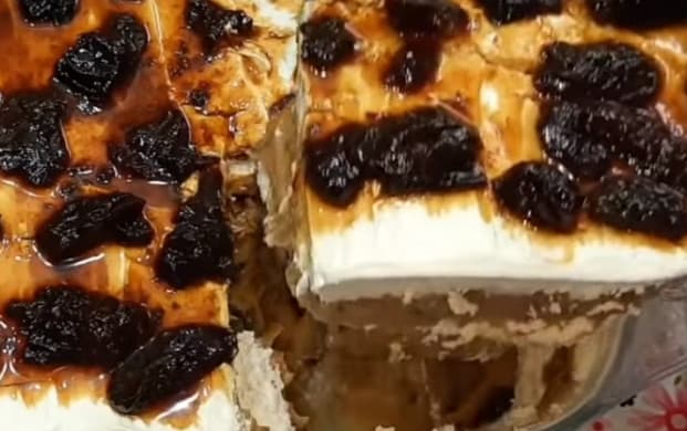 Pavê de doce de leite com ameixa