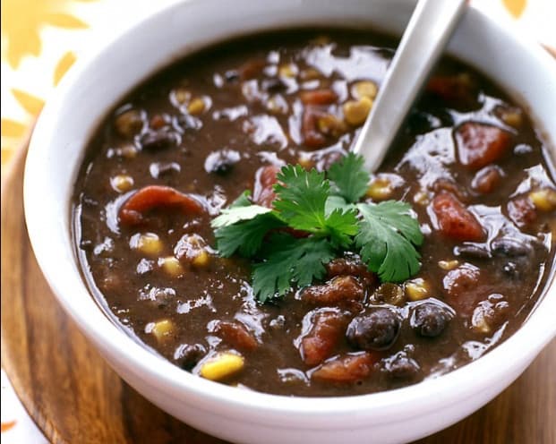 Receita de caldo de feijão com calabresa