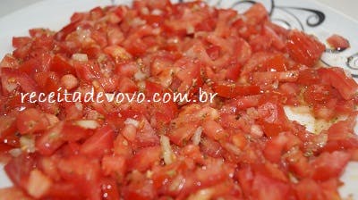 Salada de tomate com ervas