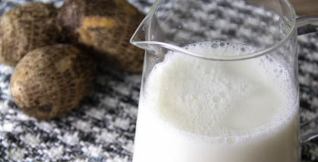 Suco de inhame (cará) com limão para imunidade