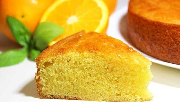 Veja como fazer um bolo de laranja de liquidificador super fofinho