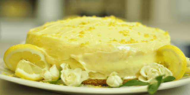 Bolo gelado de limão