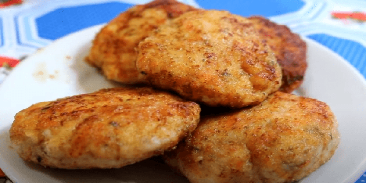 Receita de Hambúrguer de frango caseiro assado