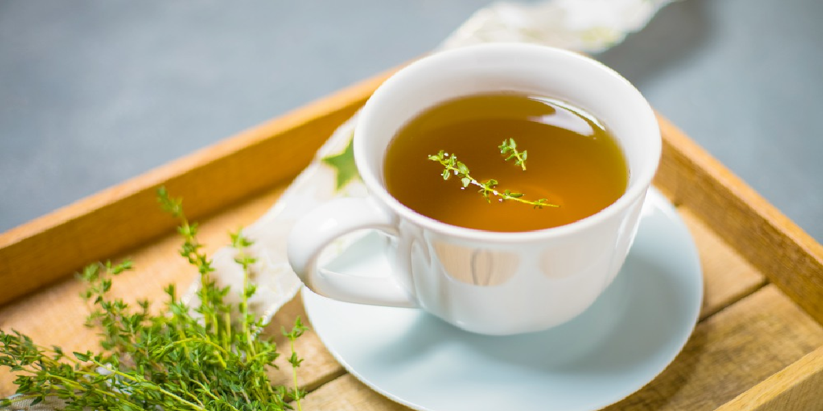 Chá de tomilho para dor de garganta