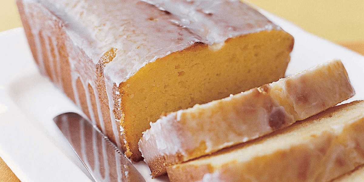 Receita de Bolo de iogurte natural simples