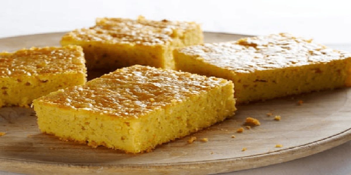 Receita de Bolo de milho cremoso com queijo