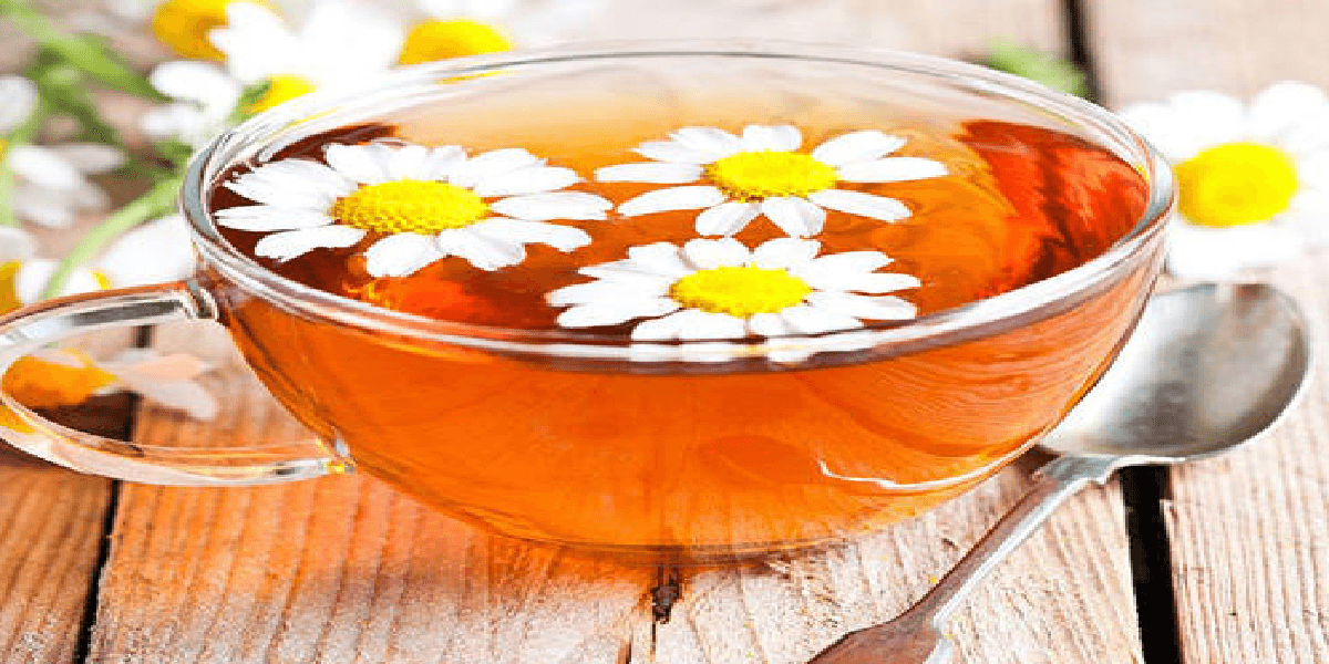 Chá de camomila para combater a cólica dos bebês