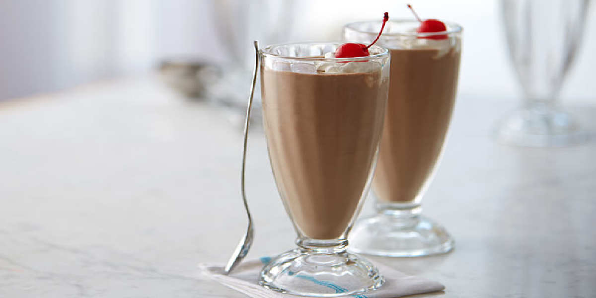Milk-shake de chocolate simples