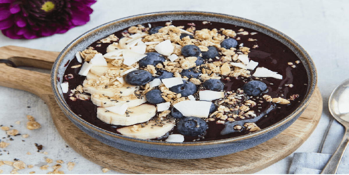 Receita de Açaí na tigela com leite condensado