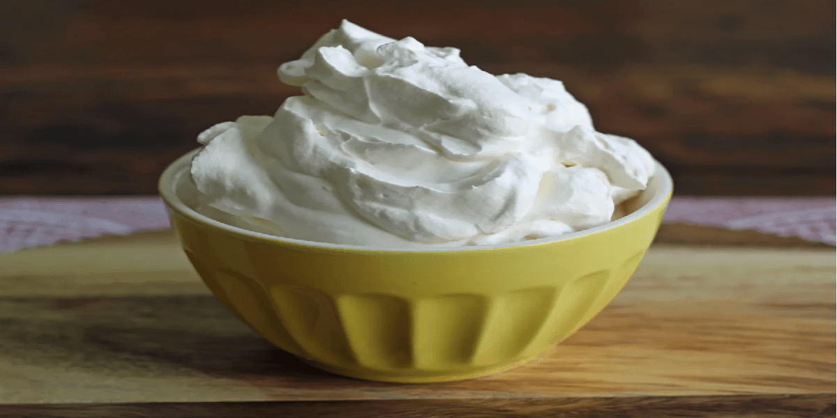 Receita de Chantilly caseiro com creme de leite fresco