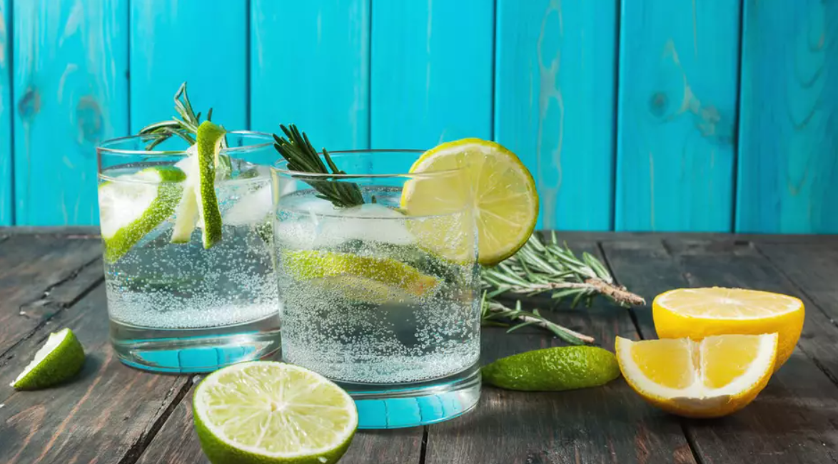 Como preparar um drink com gin