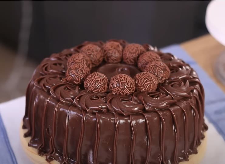 Bolo de brigadeiro bem fofinho