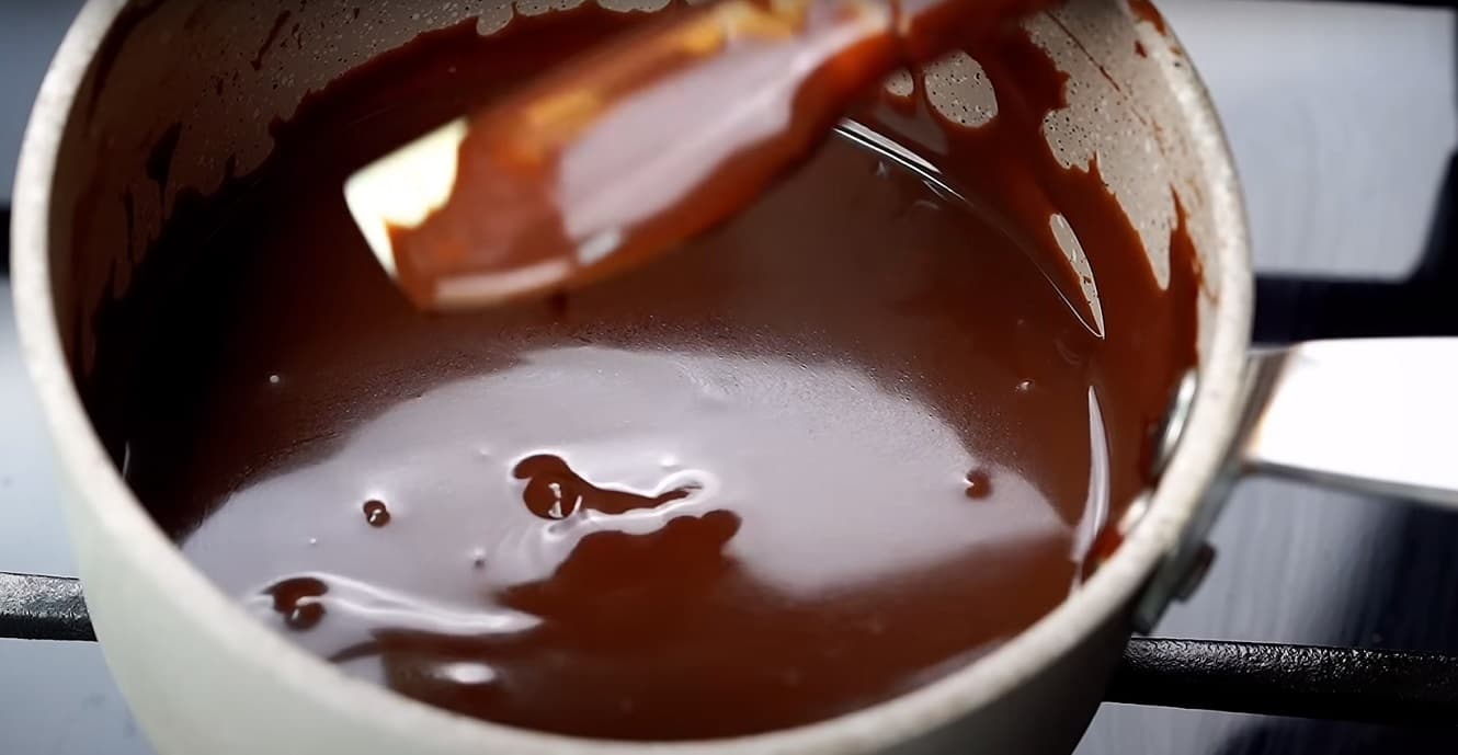 Ganache de Chocolate Cremoso para Biscoitos e Massas Fritas