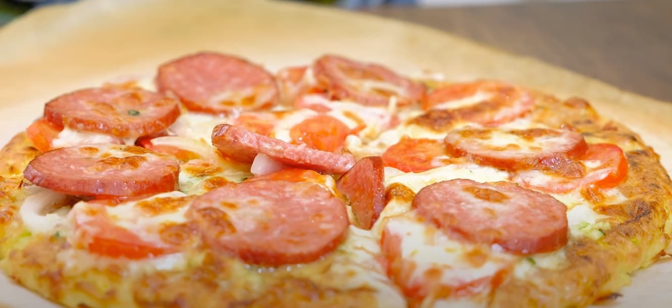 Pizza Caseira de Liquidificador de Calabresa