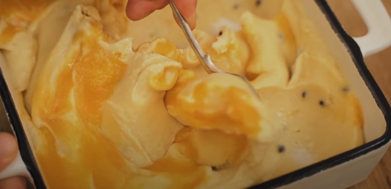 Receita de sorvete de maracuja caseiro cremoso e simples