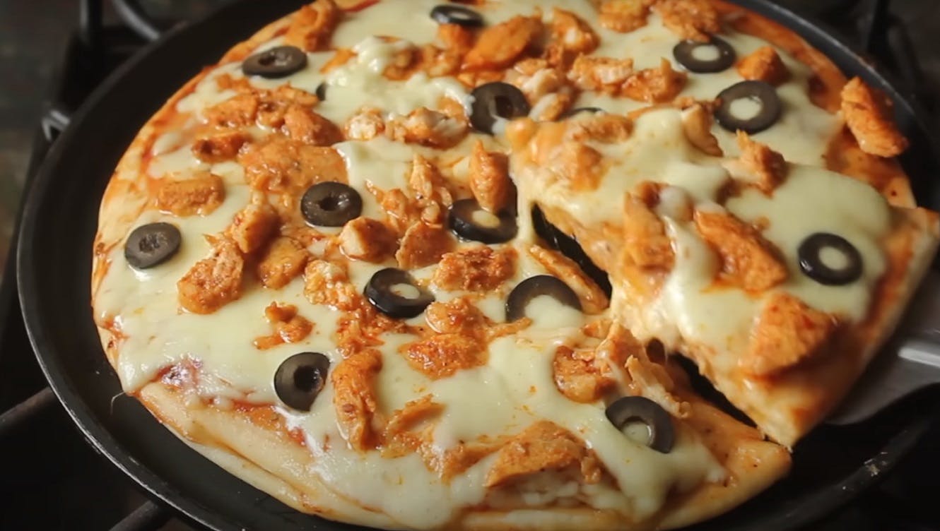 Receita Completa: Pizza Express de Frigideira em 10 Minutos