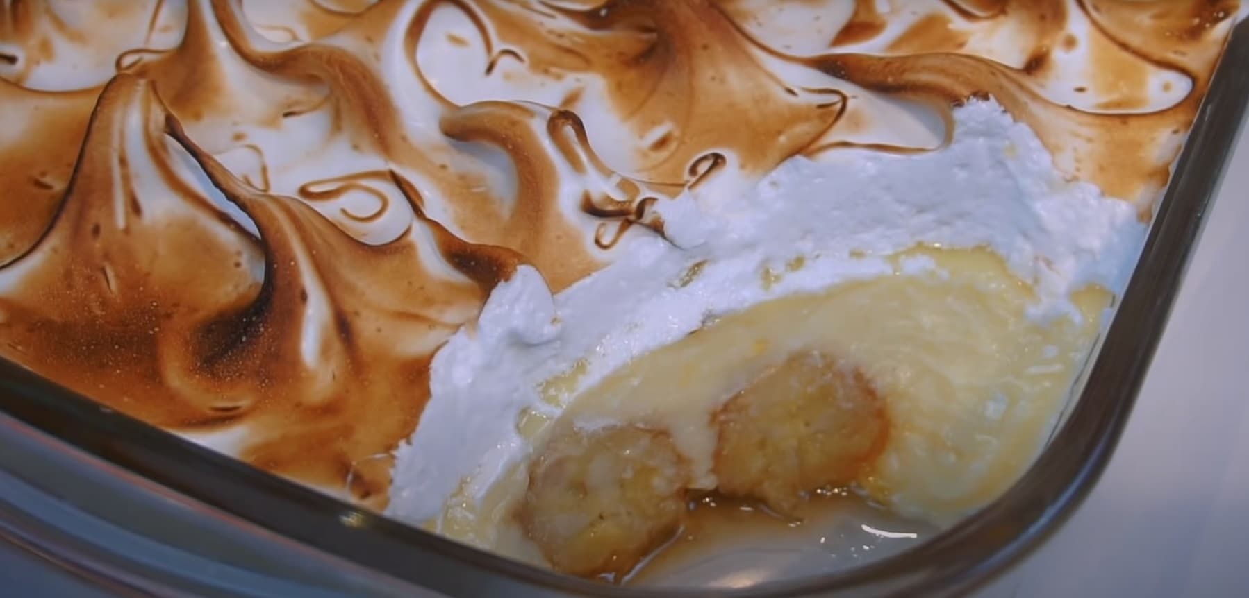 Torta de caramelo com banana emerengue