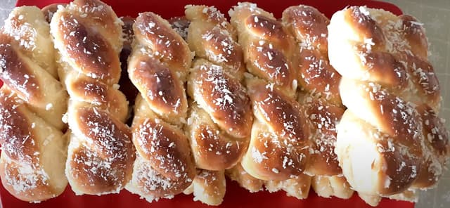 Rosquinhas de pão com coco de liquidificador